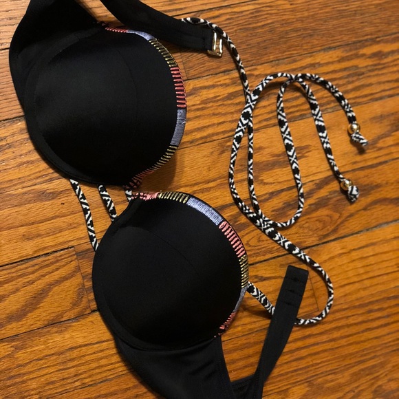 ❌SOLD❌🦋 5/$25!  曆 2 piece push-up black bikini - Picture 3 of 8